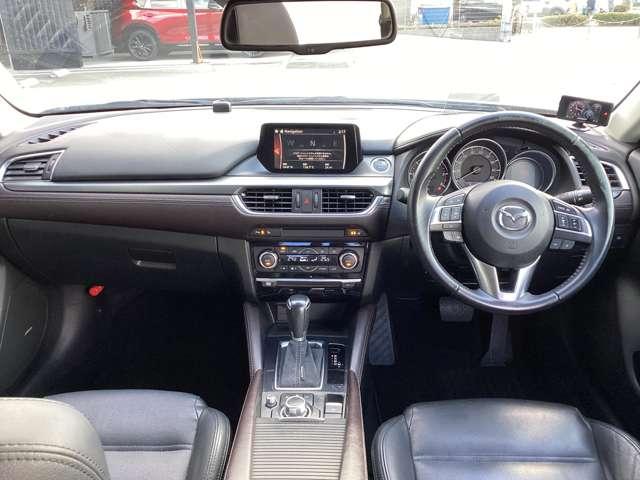 �l�ԍH�w�Ɋ�Â��Đ݌v����Ă܂��̂ŁA�����ԁE�������𑖍s���Ă��^�]���₷�����ɂ����\���ɂȂ��Ă��܂���