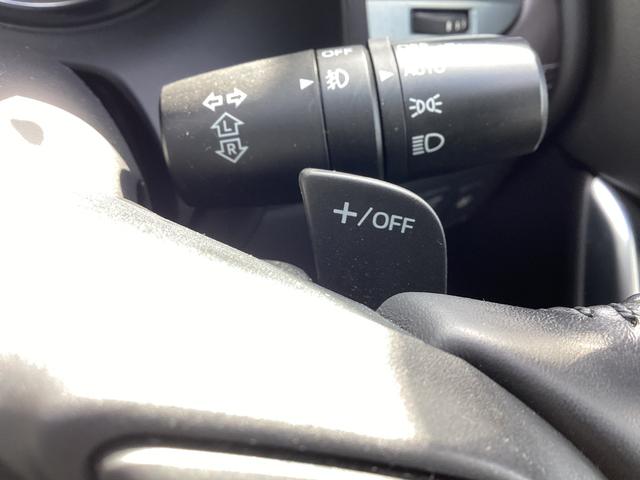 �}�j���A�����[�h�t�̃I�[�g�}�b�`�b�N�ԁ@�X�e�A�����O�ɑ������Ă���p�h���V�t�g�ŃV�t�g�A�b�v���V�t�g�_�E���̕ϑ��\�I