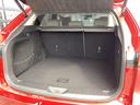 フラットで広く使い易いトランクスペースも魅力です。ゴルフバッグ４個を余裕で積み込めます。使用感をあまり感じないトランクスペースは綺麗で清潔です。荷物を隠せるトノカバーも便利です。