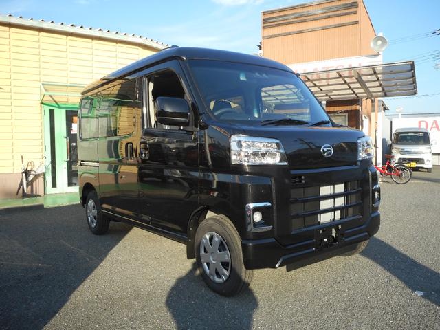 ハイゼットカーゴ クルーズ　９インチＤオーディオ・ＬＥＤライト・Ｂカメラ・フォグライト・キーフリー・電格ミラー・ＡＴライト・フロントシェルフ・コーナーセンサー・Ｗエアバック（8枚目）