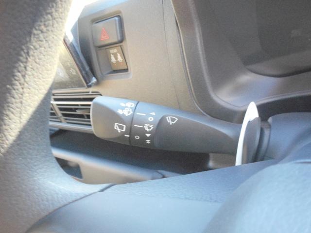 ハイゼットカーゴ クルーズ　９インチＤオーディオ・ＬＥＤライト・Ｂカメラ・フォグライト・キーフリー・電格ミラー・ＡＴライト・フロントシェルフ・コーナーセンサー・Ｗエアバック（11枚目）