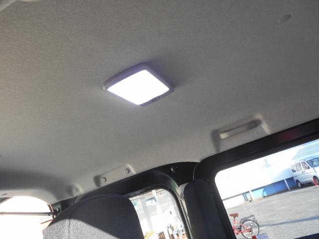 ハイゼットカーゴ クルーズ　９インチＤオーディオ・ＬＥＤライト・Ｂカメラ・フォグライト・キーフリー・電格ミラー・ＡＴライト・フロントシェルフ・コーナーセンサー・Ｗエアバック（23枚目）