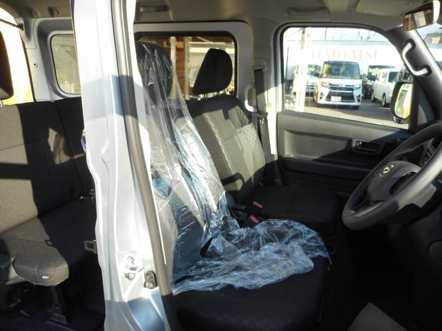 ハイゼットカーゴ クルーズ　キーフリー・電格ミラー・ＡＴライト・ＰＳ・ＰＷ・Ｗエアバック・フロントシェルフ・コーナーセンサー（8枚目）