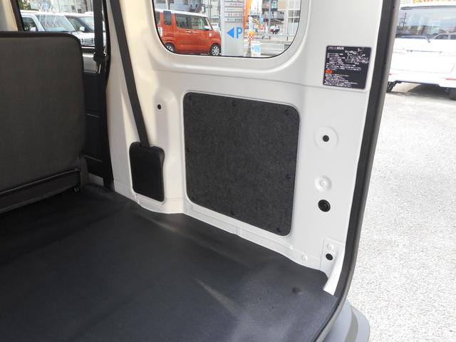 ハイゼットカーゴ DX キーレス・ATライト・アイスト・フルフラット・ABS・ESC(10枚目)