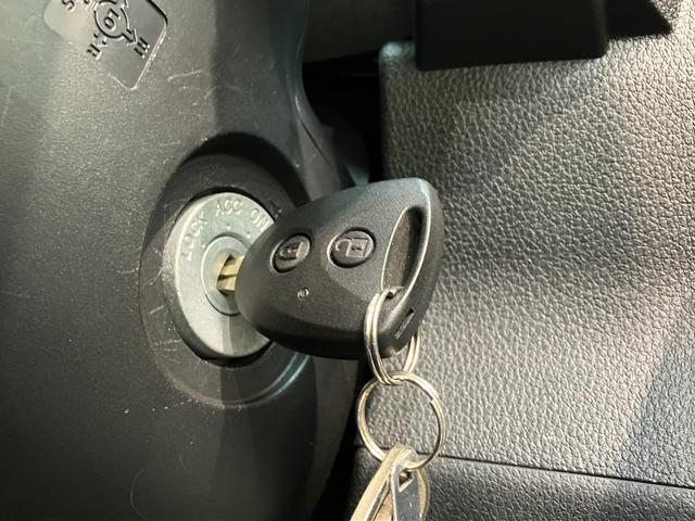 ハイゼットカーゴ ＤＸ　パートタイム４ＷＤ　キーレス　コーナーセンサー　ＥＴＣ　衝突被害軽減ブレーキ　スマアシ　コーナーセンサー　キーレス　前席パワーウインドウ　ＡＭ／ＦＭステレオ　ＥＴＣ　両側スライドドア　パートタイム４ＷＤ　オートライト（17枚目）