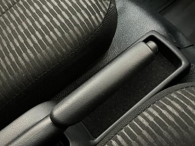 ハイゼットカーゴ ＤＸ　パートタイム４ＷＤ　キーレス　コーナーセンサー　ＥＴＣ　衝突被害軽減ブレーキ　スマアシ　コーナーセンサー　キーレス　前席パワーウインドウ　ＡＭ／ＦＭステレオ　ＥＴＣ　両側スライドドア　パートタイム４ＷＤ　オートライト（48枚目）