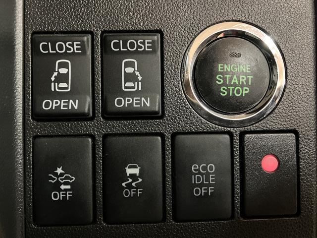 リヤのスライドドアを電動で開閉することが可能になっています☆運転席からもリモコンキーからもドアのハンドルからも開閉が可能です☆