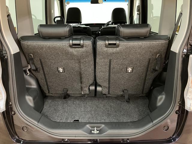 両方のリヤシートを格納すれば、大きな荷物も積み込み出来ます！