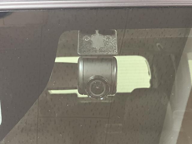 タント カスタムX/走行0.4万キロ/9インチナビ/前後ドラレコ/ 走行0.4万キロ/9インチナビ/前後ドラレコ/ETC車検整備渡し/バックカメラ/シートヒーター/コーナーセンサー/LEDヘッドライト/カーテンエアバッグ/サイドエアバッグ/ステアリングリモコン/(6枚目)