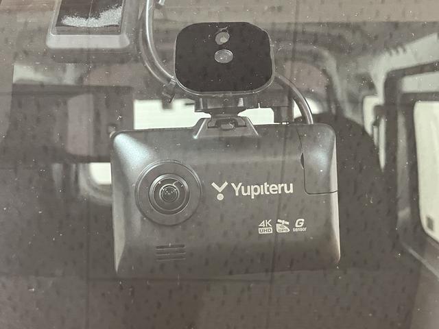 ハイゼットカーゴ DX/走行1.3万キロ/デジタルインナーミラー/前後ドラレコ 走行1.3万キロ/デジタルインナーミラー/前後ドラレコ/スマートキー/プッシュスタート/ETC/電動格納ミラー/パワーウインドウ/LEDヘッドライト・フォグランプ/衝突軽減ブレーキ/コーナーセンサー/(4枚目)