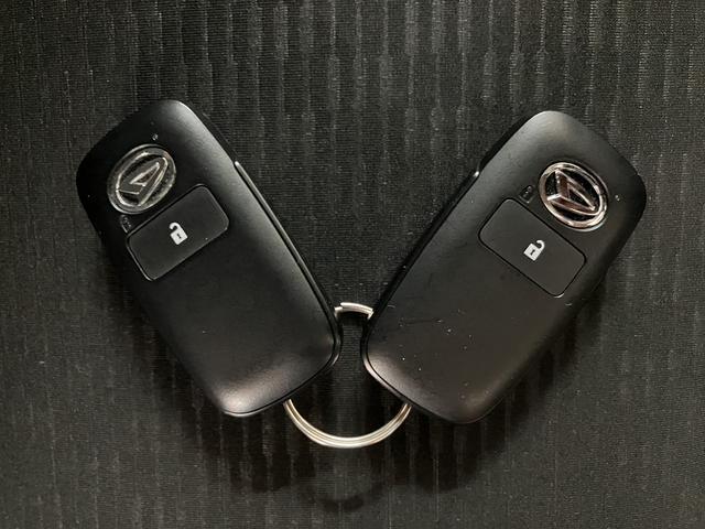 ハイゼットカーゴ DX/走行1.3万キロ/デジタルインナーミラー/前後ドラレコ 走行1.3万キロ/デジタルインナーミラー/前後ドラレコ/スマートキー/プッシュスタート/ETC/電動格納ミラー/パワーウインドウ/LEDヘッドライト・フォグランプ/衝突軽減ブレーキ/コーナーセンサー/(8枚目)