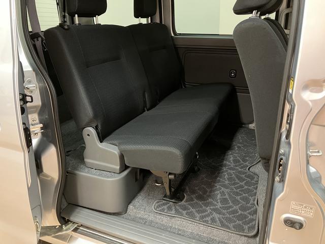 ハイゼットカーゴ クルーズリミテッド／走行１．１万キロ／車検整備渡し／１年保証　走行１．１万キロ／ナビ／Ｂｌｕｅｔｏｏｔｈ／ドラレコ／ＥＴＣ／車検整備渡し／１年間走行距離無制限保証／パワーウインドウ／電動格納ミラー／キーレス／オーバーヘッドシェルフ／トップシェイドガラス／（12枚目）