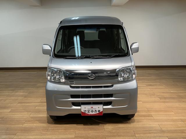 ハイゼットカーゴ クルーズリミテッド／走行１．１万キロ／車検整備渡し／１年保証　走行１．１万キロ／ナビ／Ｂｌｕｅｔｏｏｔｈ／ドラレコ／ＥＴＣ／車検整備渡し／１年間走行距離無制限保証／パワーウインドウ／電動格納ミラー／キーレス／オーバーヘッドシェルフ／トップシェイドガラス／（16枚目）