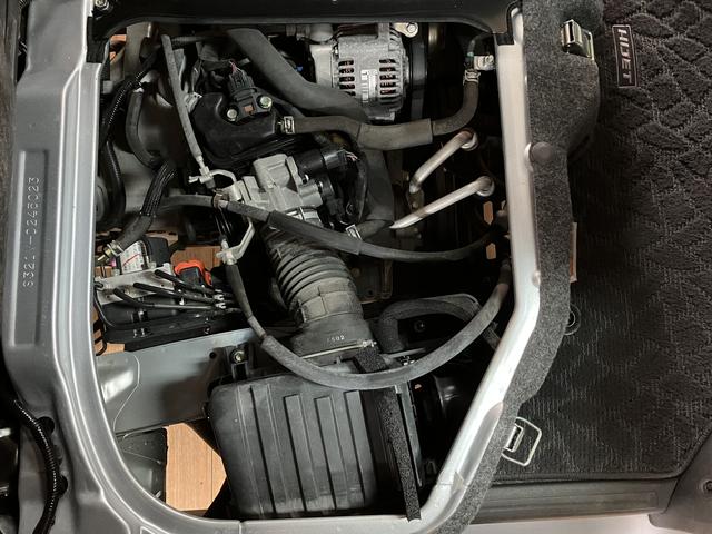 ハイゼットカーゴ クルーズリミテッド／走行１．１万キロ／車検整備渡し／１年保証　走行１．１万キロ／ナビ／Ｂｌｕｅｔｏｏｔｈ／ドラレコ／ＥＴＣ／車検整備渡し／１年間走行距離無制限保証／パワーウインドウ／電動格納ミラー／キーレス／オーバーヘッドシェルフ／トップシェイドガラス／（39枚目）