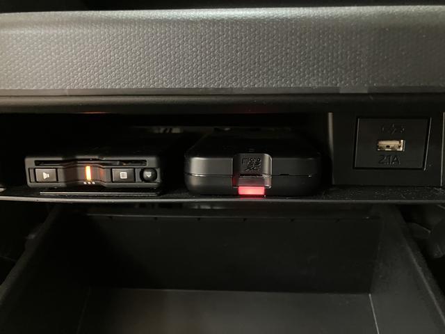 タフト Ｇ　純正ナビ／前後ドラレコ／パノラマモニター　ナビ（ＮＭＺＫ－Ｗ７０Ｄ）／パノラマモニター／前後ドラレコ／ＥＴＣ／電動パーキングブレーキ／ホールド機能／ＬＥＤヘッドライト／キーフリー／シートヒーター／１５インチアルミホイール／（11枚目）