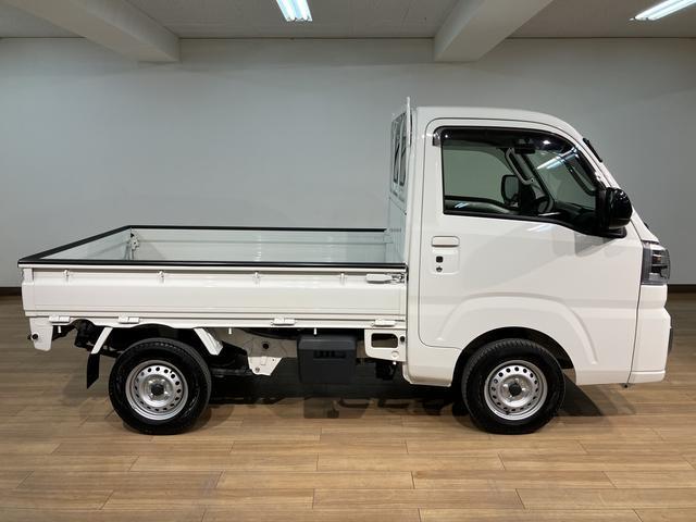 ハイゼットトラック エクストラ／走行１．１万ｋｍ／純正ナビ／前ドラレコ／ＥＴＣ　新車保証継承／走行１．１万ｋｍ／純正ナビ（ＮＭＺＬ－Ｗ７２Ｄ）／ＣＤ／ＤＶＤ／Ｂｌｕｅｔｏｏｔｈ／前ドラレコ／ＥＴＣ／ＬＥＤヘッドライト・フォグランプ／キーフリー／電動格納ドアミラー／ＵＳＢソケット（16枚目）