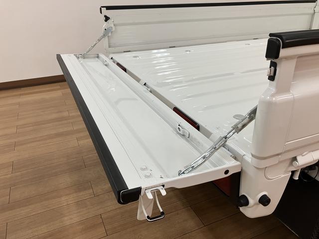 ハイゼットトラック エクストラ／走行１．１万ｋｍ／純正ナビ／前ドラレコ／ＥＴＣ　新車保証継承／走行１．１万ｋｍ／純正ナビ（ＮＭＺＬ－Ｗ７２Ｄ）／ＣＤ／ＤＶＤ／Ｂｌｕｅｔｏｏｔｈ／前ドラレコ／ＥＴＣ／ＬＥＤヘッドライト・フォグランプ／キーフリー／電動格納ドアミラー／ＵＳＢソケット（24枚目）