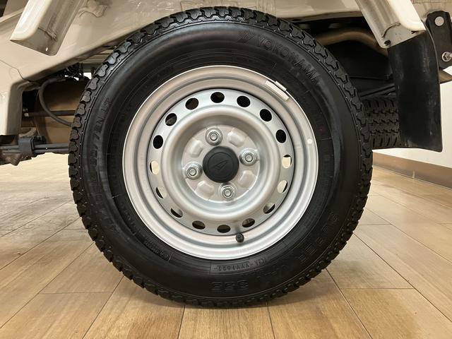 ハイゼットトラック エクストラ／走行１．１万ｋｍ／純正ナビ／前ドラレコ／ＥＴＣ　新車保証継承／走行１．１万ｋｍ／純正ナビ（ＮＭＺＬ－Ｗ７２Ｄ）／ＣＤ／ＤＶＤ／Ｂｌｕｅｔｏｏｔｈ／前ドラレコ／ＥＴＣ／ＬＥＤヘッドライト・フォグランプ／キーフリー／電動格納ドアミラー／ＵＳＢソケット（37枚目）