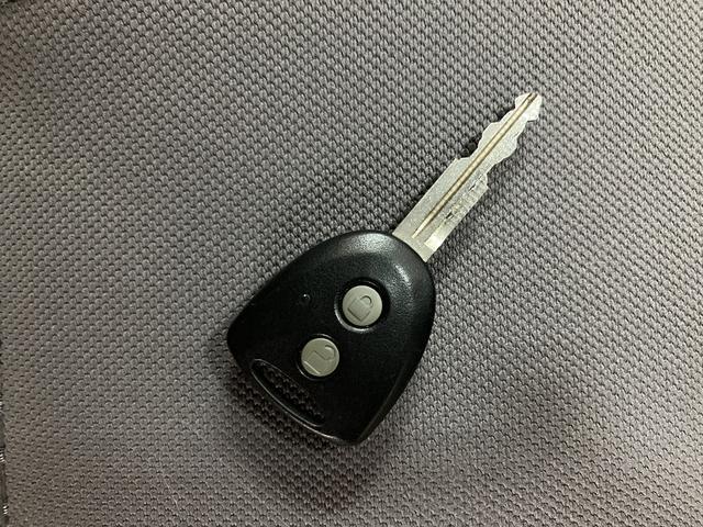 ミライース X SA ナビ/フォグランプ/アルミホイール/走行8.8万K 平成26年式/走行8.8万キロ/ナビ/CD/DVD/Bluetooth/フルセグ/電動格納式ドアミラー/14インチアルミホイール/フォグランプ/キーレスエントリー/(6枚目)