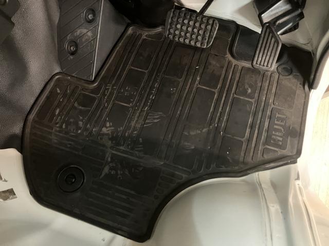 ハイゼットトラック スタンダード/AM・FMラジオ/ETC/オートライト 走行4.6万km/AM・FMラジオ/ETC/ハロゲンヘッドライト/オートライト/オートハイビーム/助手席エアバック/コーナーセンサー/マット/バイザー/マニュアルエアコン(30枚目)