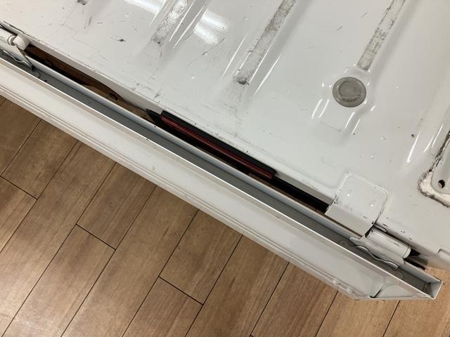 ハイゼットトラック スタンダード/AM・FMラジオ/ETC/オートライト 走行4.6万km/AM・FMラジオ/ETC/ハロゲンヘッドライト/オートライト/オートハイビーム/助手席エアバック/コーナーセンサー/マット/バイザー/マニュアルエアコン(33枚目)