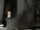 純正カーペットマット装備!サイズもピッタリですね♪