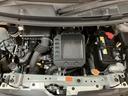 ボディがきれいでもエンジンルームが真っ黒では幻滅してしまいますよね。当社ではエンジンルーム内もピカピカに清掃済み!きれいな車で大満足♪