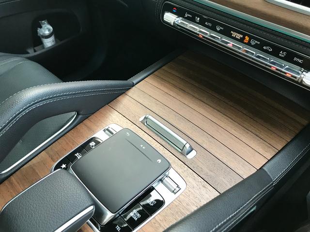 メルセデス ベンツ gle gle450 4マチックスポーツ パノラミックスライディングルーフ 本革シート 前席シートベンチレーター burmesterサラウンドサウンドシステム ヘッドアップディスプレイ エアバランスパッケージ空気清浄機能パヒューム