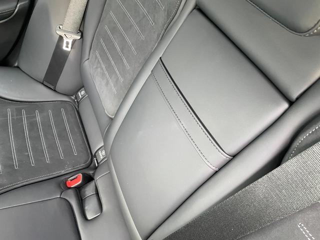 Ｃクラスステーションワゴン Ｃ２００ステーションワゴンアバンギャルドＡＭＧライＰ　ＡＭＧラインパッケージ　ベーシックパッケージ　リア・アクスルステアリング　パノラミックスライディングルーフ　ＰＲＥ－ＳＡＦＥ　フットトランク機能付き　ブートコンフォートパッケージ付　カバンサイトブルー（54枚目）
