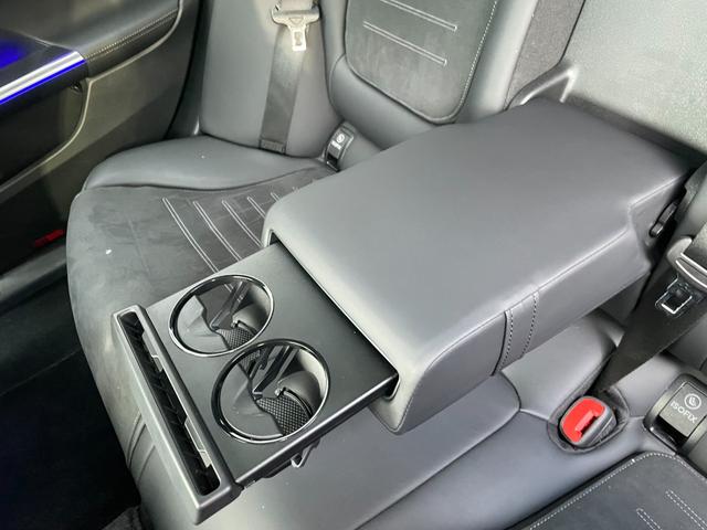 Ｃクラスステーションワゴン Ｃ２００ステーションワゴンアバンギャルドＡＭＧライＰ　ＡＭＧラインパッケージ　ベーシックパッケージ　リア・アクスルステアリング　パノラミックスライディングルーフ　ＰＲＥ－ＳＡＦＥ　フットトランク機能付き　ブートコンフォートパッケージ付　カバンサイトブルー（55枚目）