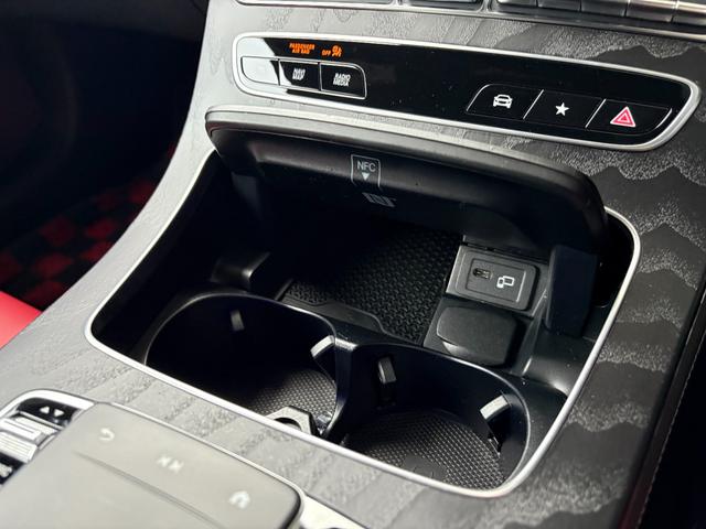 Ｅクラス Ｅ２００　クーペ　スポーツ　レザーパッケージ　オパリスホワイト（43枚目）