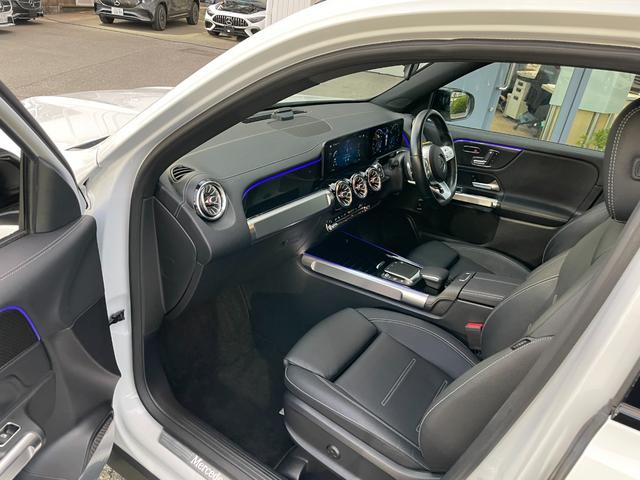 GLB GLB250 4マチック スポーツ AMG20インチマルチスポークアルミホイールブラック デジタルホワイト MP202001(17枚目)