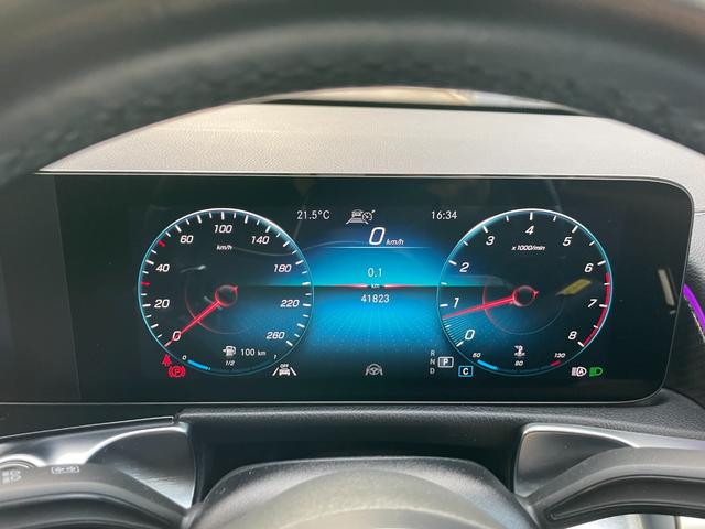 GLB GLB250 4マチック スポーツ AMG20インチマルチスポークアルミホイールブラック デジタルホワイト MP202001(19枚目)