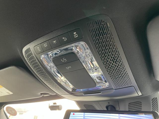 GLB GLB250 4マチック スポーツ AMG20インチマルチスポークアルミホイールブラック デジタルホワイト MP202001(30枚目)