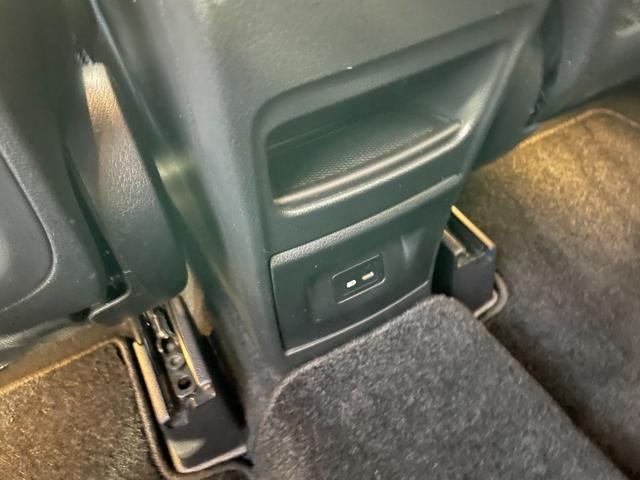 GLB GLB250 4マチック スポーツ AMG20インチマルチスポークアルミホイールブラック デジタルホワイト MP202001(55枚目)