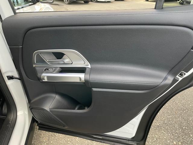 GLB GLB250 4マチック スポーツ AMG20インチマルチスポークアルミホイールブラック デジタルホワイト MP202001(56枚目)
