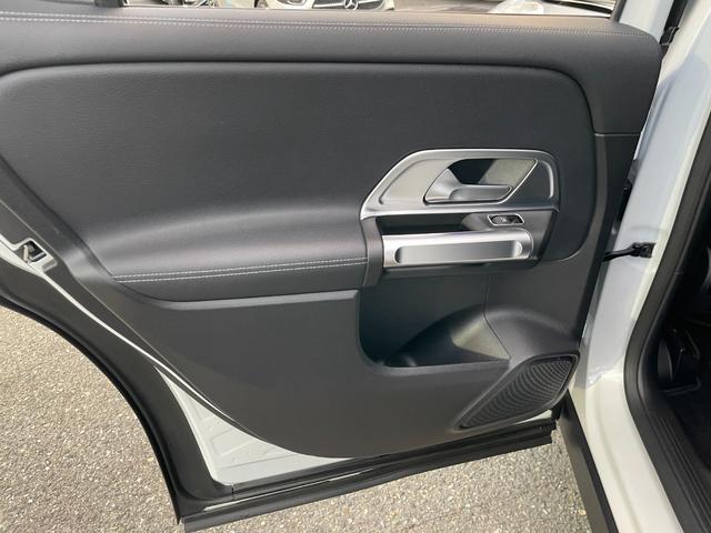 GLB GLB250 4マチック スポーツ AMG20インチマルチスポークアルミホイールブラック デジタルホワイト MP202001(58枚目)