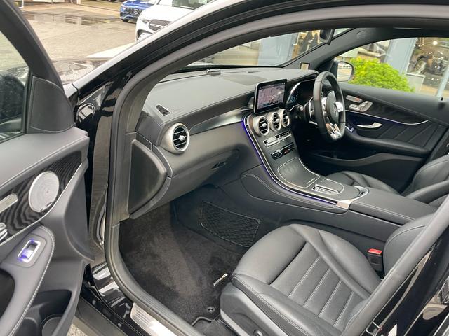 GLC GLC43 4MクーペAMGレザーエクスクルーシブP レザーエクスクルーシブパッケージ パノラミックスライディングルーフ オブシディアンブラック(17枚目)