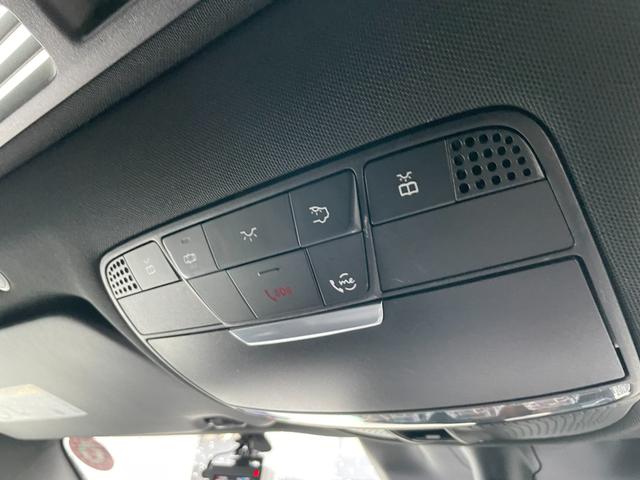 GLC GLC43 4MクーペAMGレザーエクスクルーシブP レザーエクスクルーシブパッケージ パノラミックスライディングルーフ オブシディアンブラック(27枚目)
