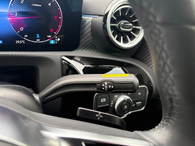 Ａクラス Ａ２００ｄ　コスモスブラック　ＭＰ２０２５０１　認定中古車メーカー保証２年付（23枚目）