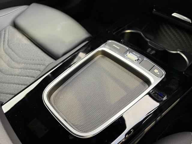 Ａクラス Ａ２００ｄ　コスモスブラック　ＭＰ２０２５０１　認定中古車メーカー保証２年付（42枚目）