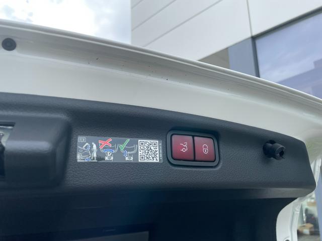 Cクラス C200アバンギャルド AMGラインパッケージ セーフティビジョンパッケージ AMGラインパッケージ ポーラーホワイト MP202501(61枚目)
