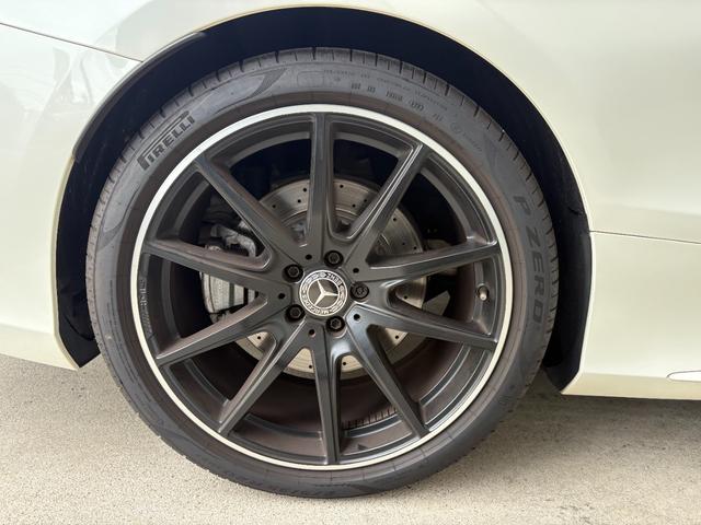 Ｓクラス Ｓ５６０　４マチック　クーペ　ＡＭＧライン　左ＨＤ　レザーエクスクルーシブパッケージ　スワロフスキークリスタルパッケージ　ダイヤモンドホワイト　ＡＭＧライン　認定中古車メーカー保証２年付　車検受渡し（11枚目）