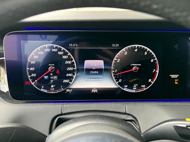 Ｓクラス Ｓ５６０　４マチック　クーペ　ＡＭＧライン　左ＨＤ　レザーエクスクルーシブパッケージ　スワロフスキークリスタルパッケージ　ダイヤモンドホワイト　ＡＭＧライン　認定中古車メーカー保証２年付　車検受渡し（20枚目）