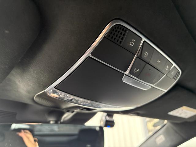Ｓクラス Ｓ５６０　４マチック　クーペ　ＡＭＧライン　左ＨＤ　レザーエクスクルーシブパッケージ　スワロフスキークリスタルパッケージ　ダイヤモンドホワイト　ＡＭＧライン　認定中古車メーカー保証２年付　車検受渡し（32枚目）