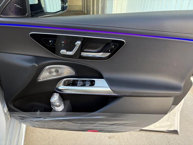 Eクラス E200 アバンギャルド AMGラインパッケージ デジタルインテリア レザーエクスクルーシブパッケージ アドバンスドパッケージ パノラミックスライディングルーフ AMGラインパッケージ MP202401(27枚目)