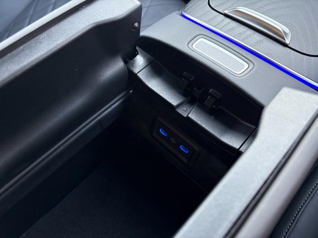 Eクラス E200 アバンギャルド AMGラインパッケージ デジタルインテリア レザーエクスクルーシブパッケージ アドバンスドパッケージ パノラミックスライディングルーフ AMGラインパッケージ MP202401(48枚目)