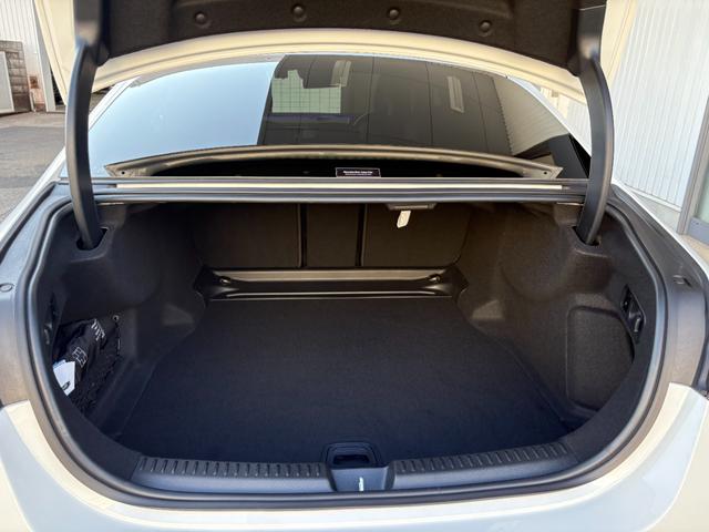 Eクラス E200 アバンギャルド AMGラインパッケージ デジタルインテリア レザーエクスクルーシブパッケージ アドバンスドパッケージ パノラミックスライディングルーフ AMGラインパッケージ MP202401(65枚目)