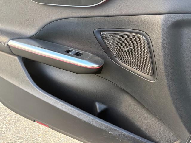 Cクラス C220dアバンギャルド AMGラインパッケージ リア・アクスルステアリング オパリスホワイト パノラミックスライディングルーフ ベーシックパッケージ AMGライン(26枚目)