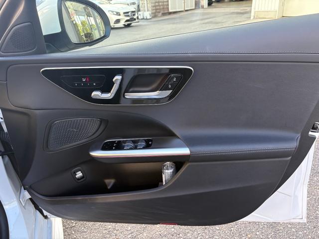 Cクラス C220dアバンギャルド AMGラインパッケージ リア・アクスルステアリング オパリスホワイト パノラミックスライディングルーフ ベーシックパッケージ AMGライン(27枚目)